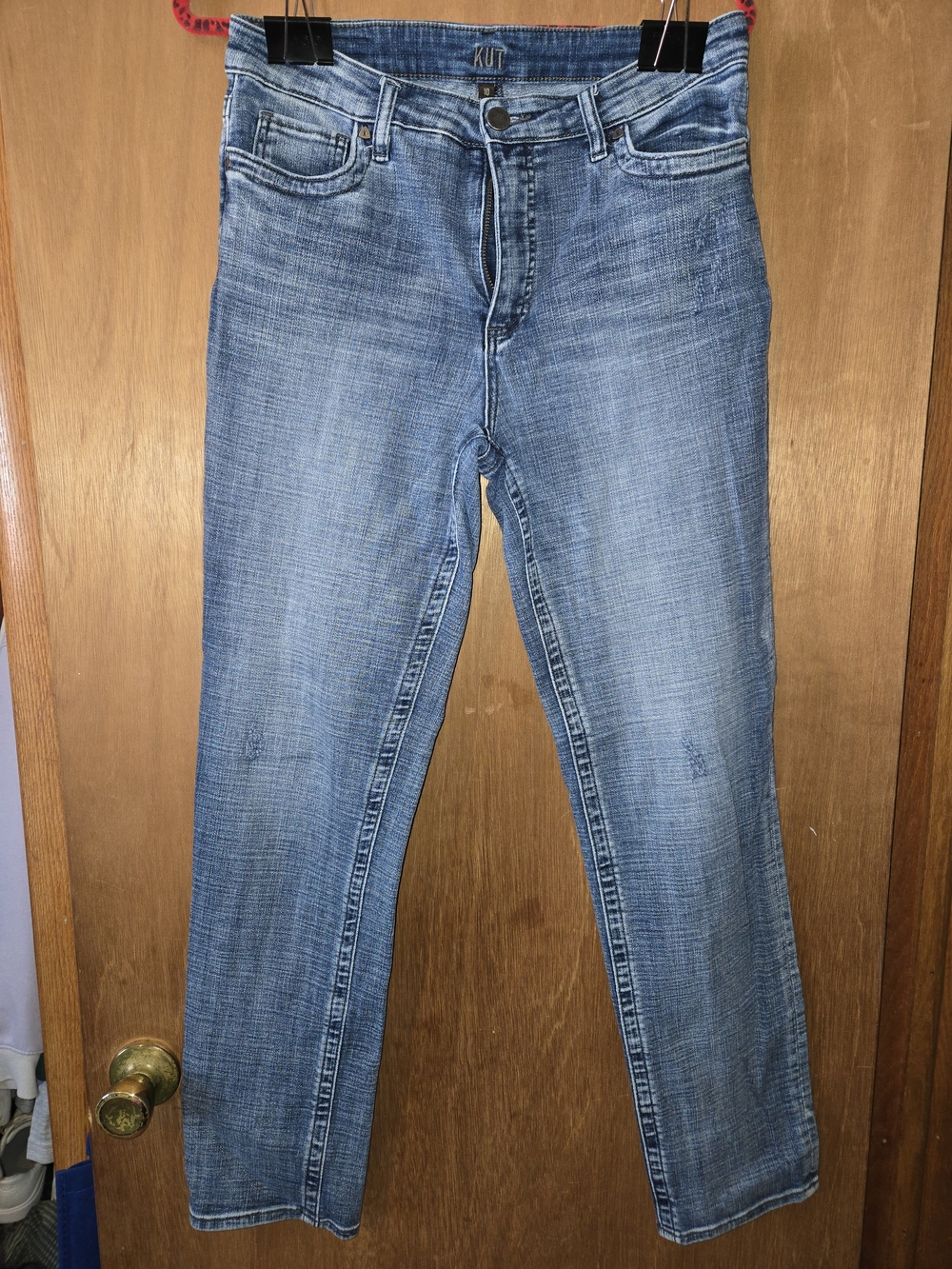 KUT from the Kloth Size 10 Women's Light Blue FAB AB Straight Leg Jeans